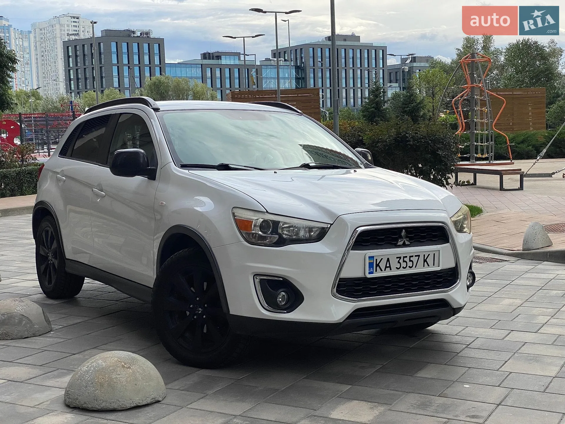 2013 Mitsubishi Outlander - мініатюра 2