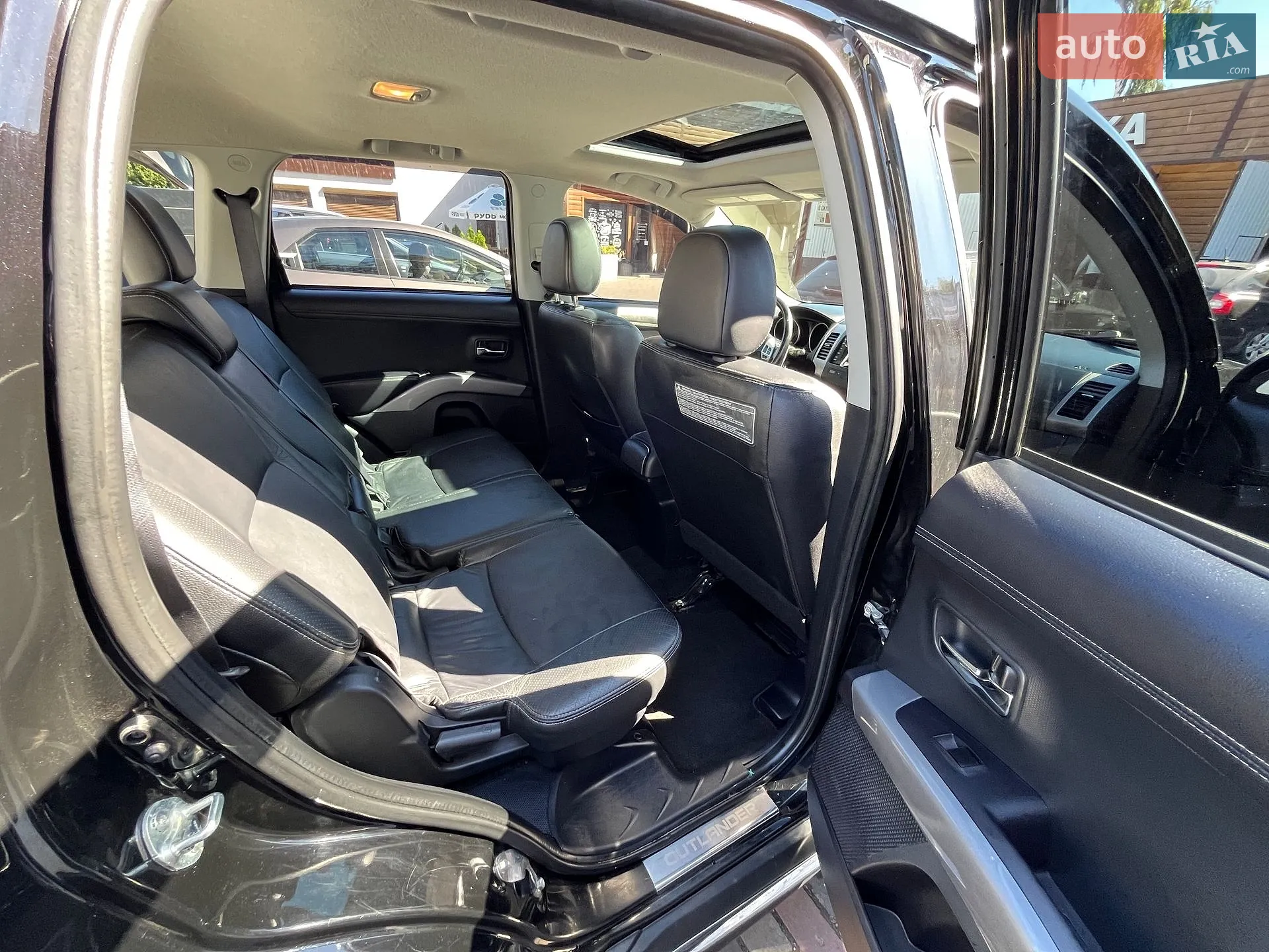 2011 Mitsubishi Outlander - мініатюра 11