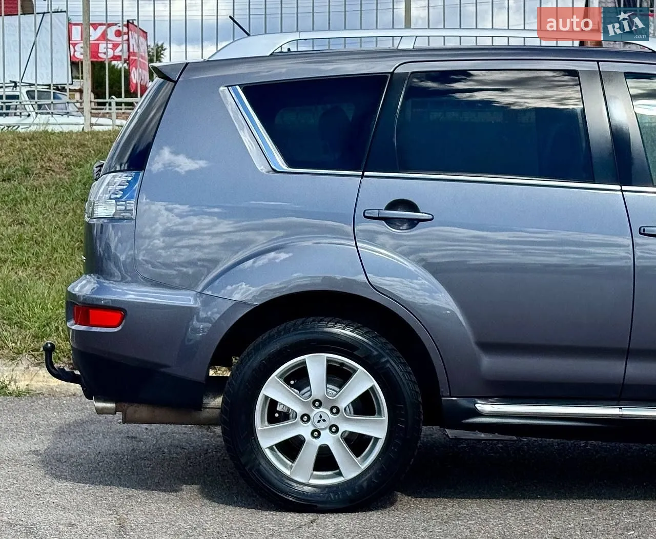 2010 Mitsubishi Outlander - мініатюра 17