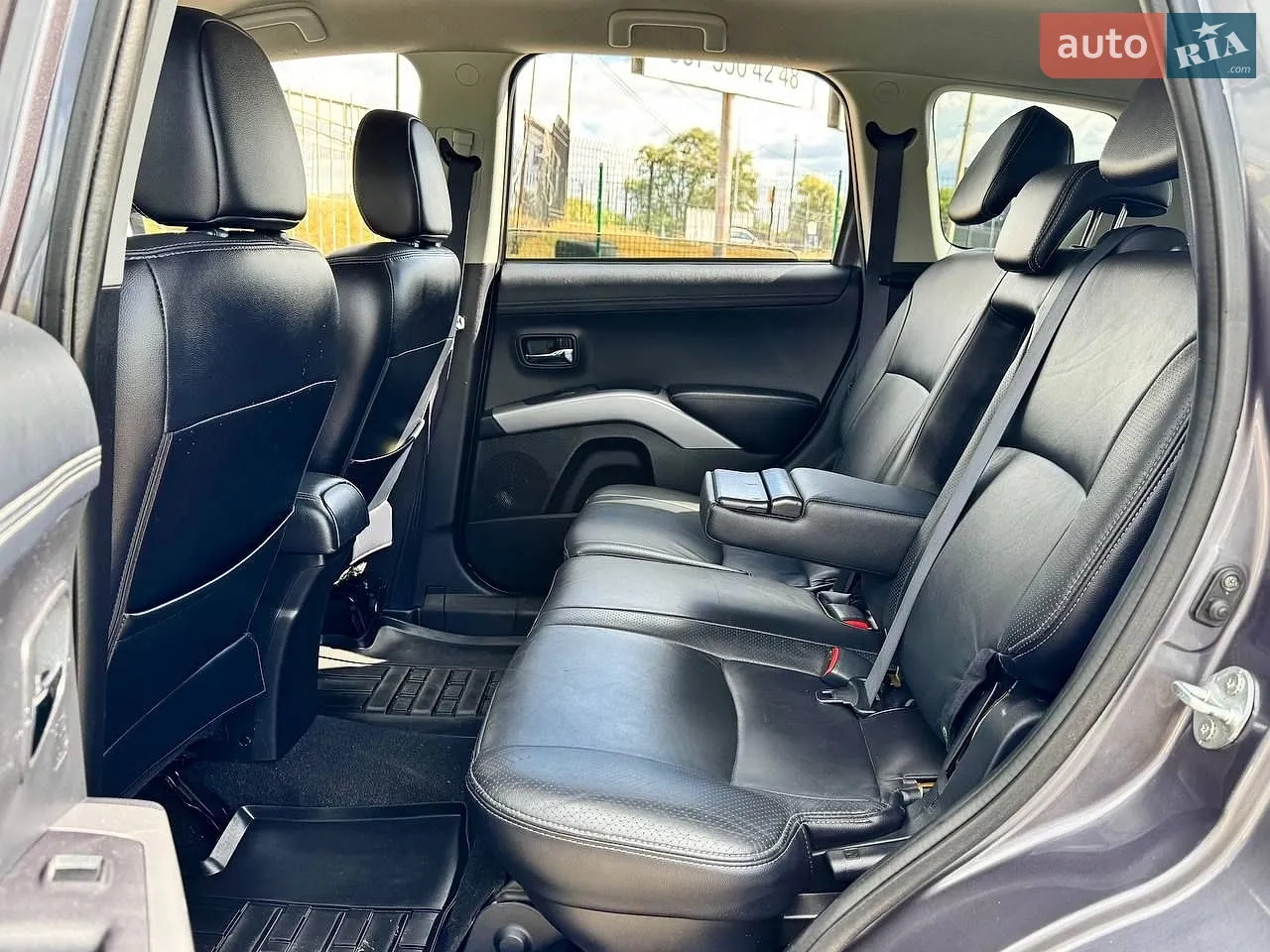 2010 Mitsubishi Outlander - мініатюра 23