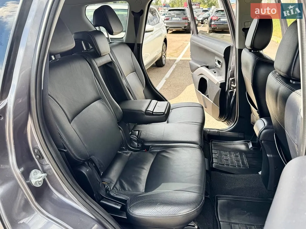 2010 Mitsubishi Outlander - мініатюра 26