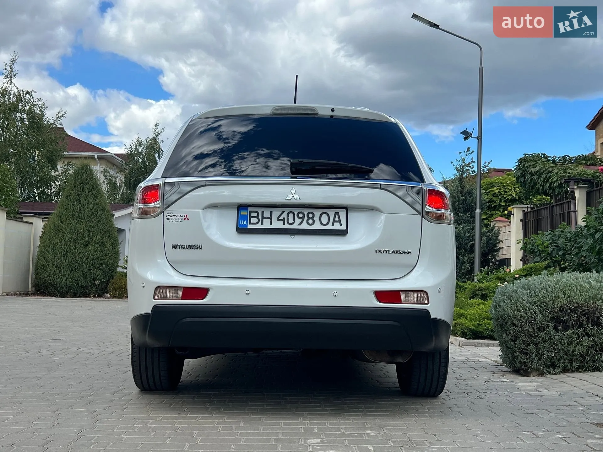 2013 Mitsubishi Outlander - мініатюра 11