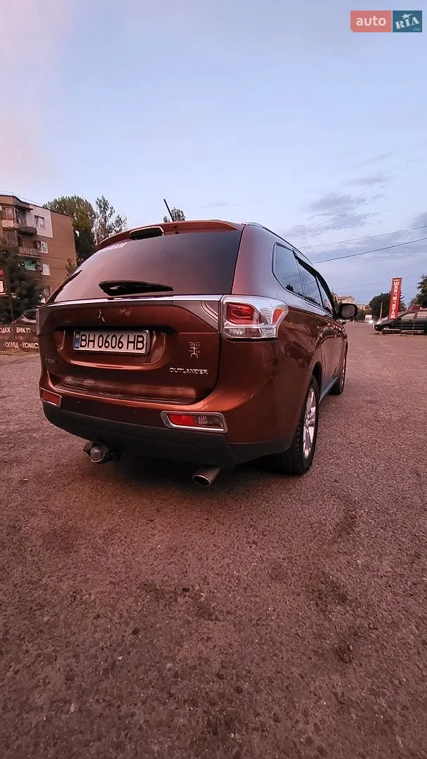 2013 Mitsubishi Outlander - мініатюра 15
