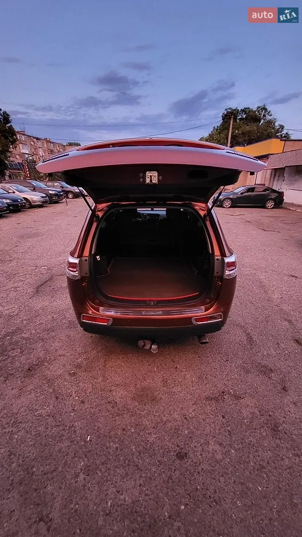 2013 Mitsubishi Outlander - мініатюра 19