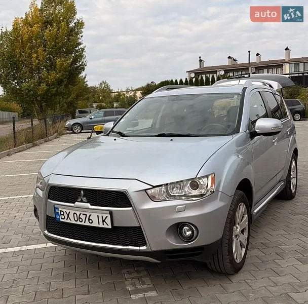Mitsubishi Outlander 2010