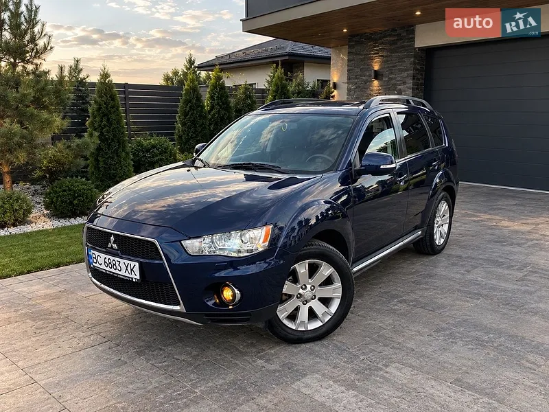Mitsubishi Outlander 2011