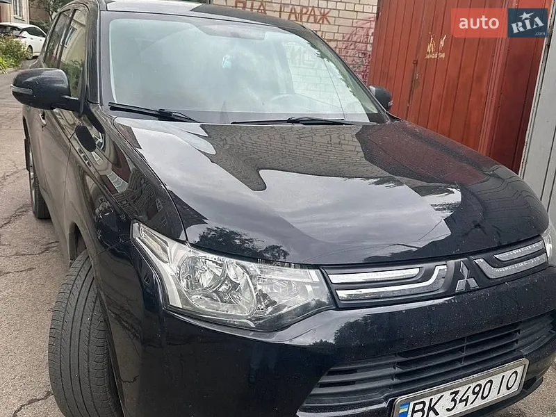 Mitsubishi Outlander