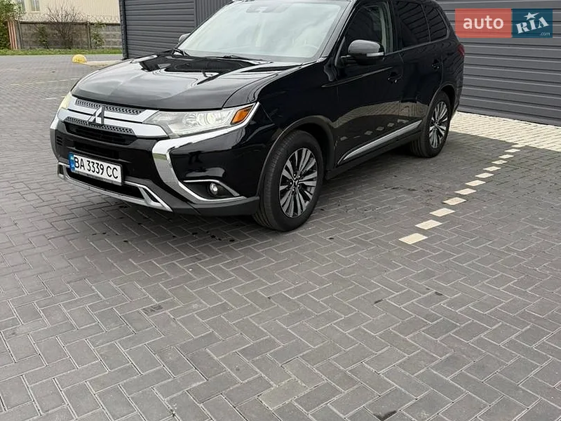 Mitsubishi Outlander