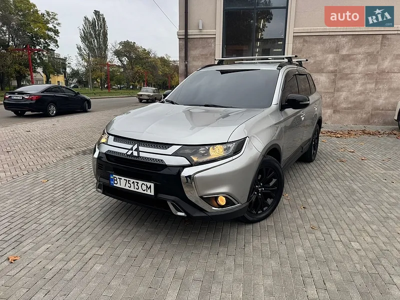 Mitsubishi Outlander