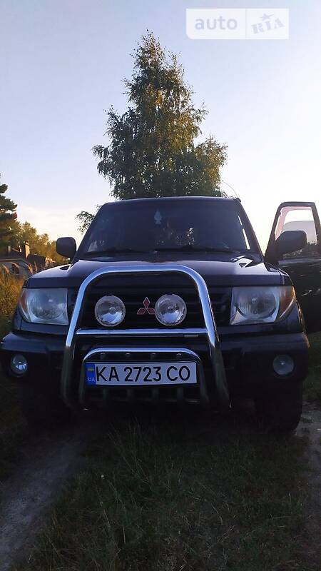 Внедорожник / Кроссовер Mitsubishi Pajero Pinin 2002 в Киеве