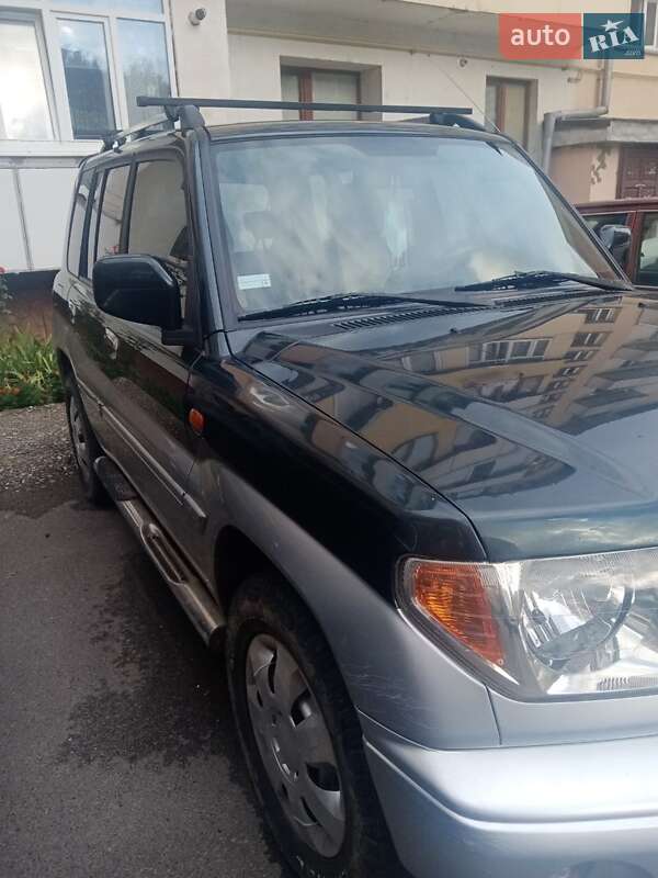 Внедорожник / Кроссовер Mitsubishi Pajero Pinin 2005 в Мукачево