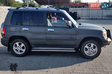 Внедорожник / Кроссовер Mitsubishi Pajero Pinin 2005 в 