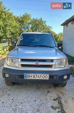 Внедорожник / Кроссовер Mitsubishi Pajero Pinin 2001 в Запорожье