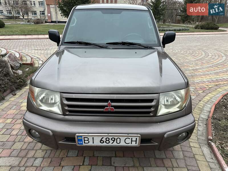 Mitsubishi Pajero Pinin 2002