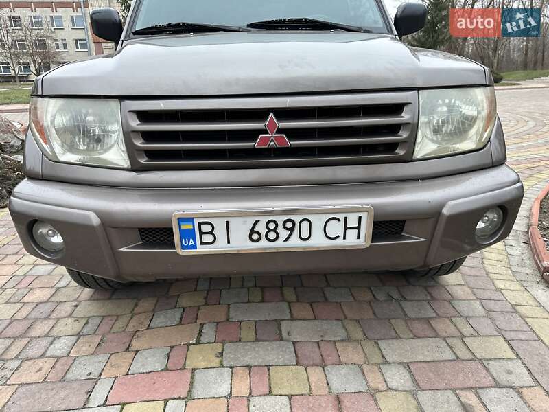Позашляховик / Кросовер Mitsubishi Pajero Pinin 2002 в Миргороді
