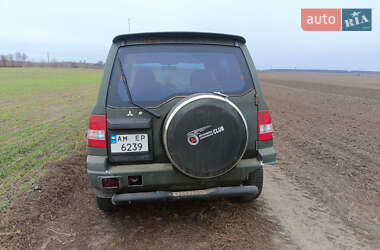 Внедорожник / Кроссовер Mitsubishi Pajero Pinin 2005 в 
