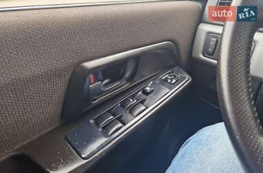 Позашляховик / Кросовер Mitsubishi Pajero Pinin 2005 в 