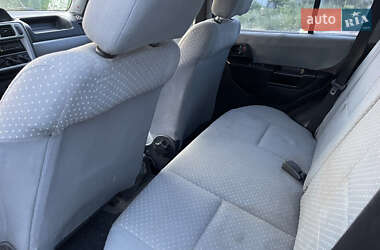 Позашляховик / Кросовер Mitsubishi Pajero Pinin 2002 в 
