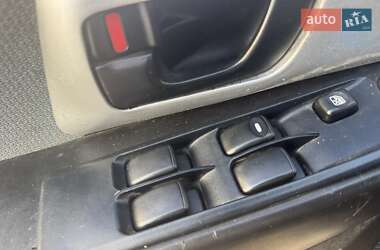 Внедорожник / Кроссовер Mitsubishi Pajero Pinin 2002 в 