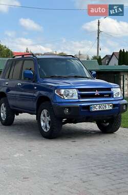 Внедорожник / Кроссовер Mitsubishi Pajero Pinin 2001 в 