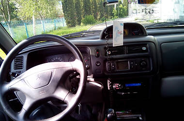 Внедорожник / Кроссовер Mitsubishi Pajero Sport 2002 в Дубно