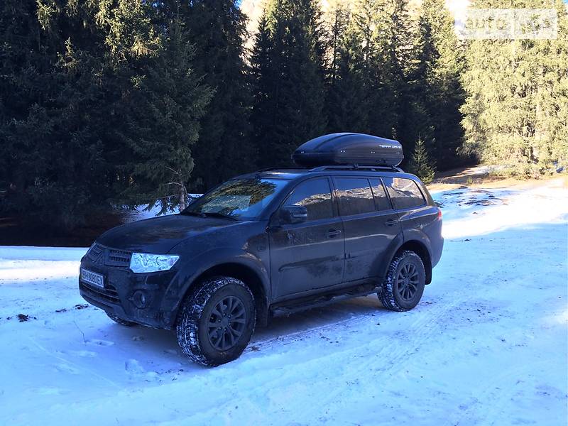 Позашляховик / Кросовер Mitsubishi Pajero Sport 2013 в Одесі