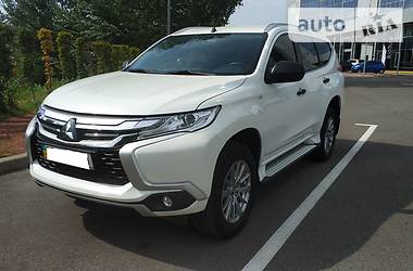 Внедорожник / Кроссовер Mitsubishi Pajero Sport 2016 в Киеве