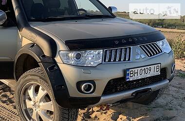 Внедорожник / Кроссовер Mitsubishi Pajero Sport 2010 в Одессе