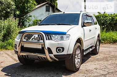 Внедорожник / Кроссовер Mitsubishi Pajero Sport 2012 в Макеевке