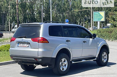 Внедорожник / Кроссовер Mitsubishi Pajero Sport 2011 в Днепре