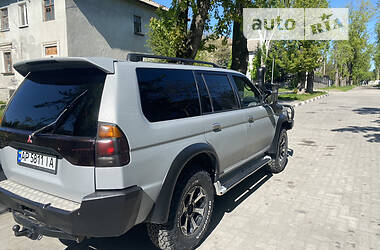 Универсал Mitsubishi Pajero Sport 2000 в Запорожье