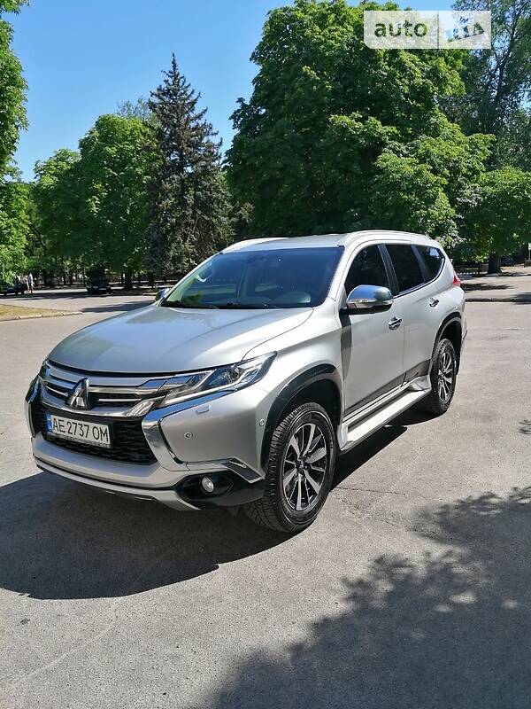 Внедорожник / Кроссовер Mitsubishi Pajero Sport 2017 в Днепре