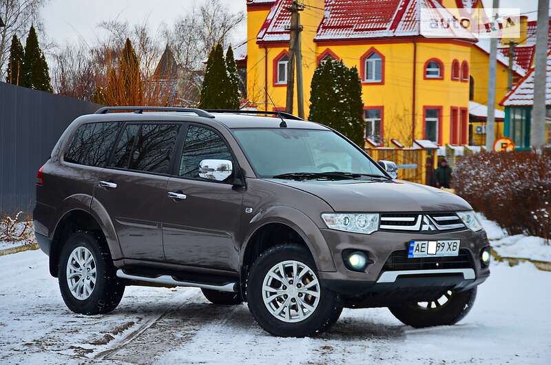 Pajero Sport купить в интернет-магазине logogrif.ru