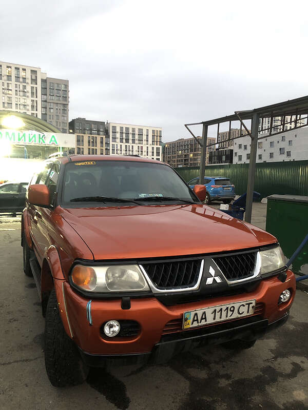 Внедорожник / Кроссовер Mitsubishi Pajero Sport 2007 в Киеве