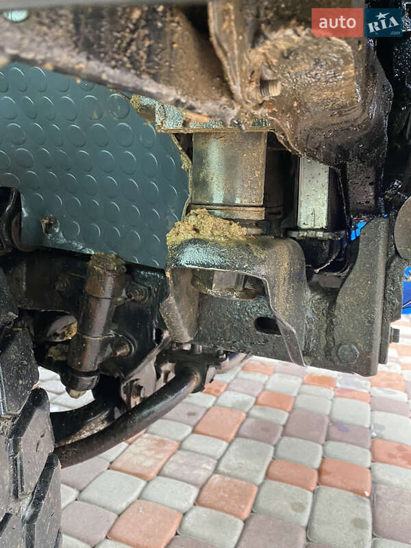 Хэтчбек Mitsubishi Pajero Sport 2000 в Тячеве