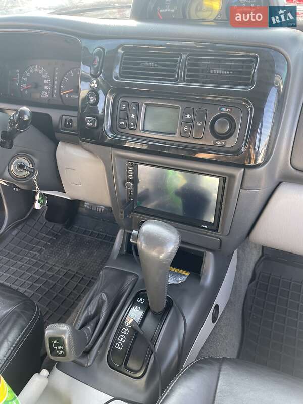 Внедорожник / Кроссовер Mitsubishi Pajero Sport 2004 в Драбове