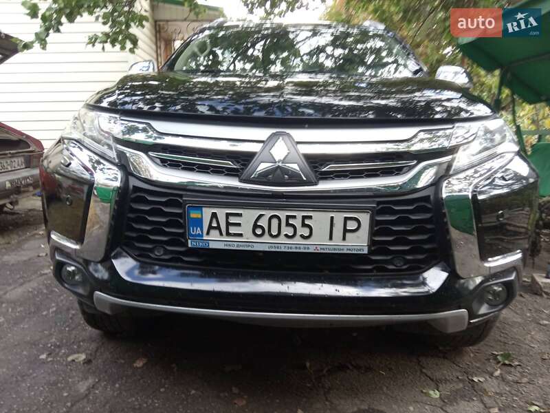 Mitsubishi Pajero Sport 2017