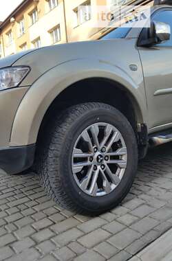 Внедорожник / Кроссовер Mitsubishi Pajero Sport 2011 в Львове