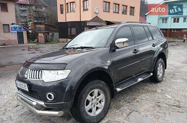Позашляховик / Кросовер Mitsubishi Pajero Sport 2011 в 
