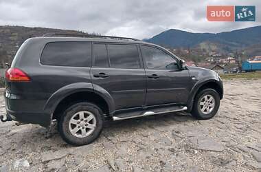 Позашляховик / Кросовер Mitsubishi Pajero Sport 2011 в 