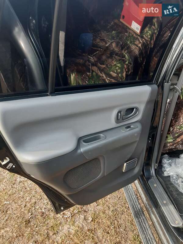 Внедорожник / Кроссовер Mitsubishi Pajero Sport 2004 в Лебедине