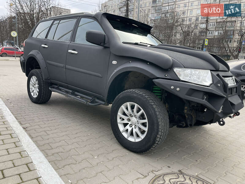 Внедорожник / Кроссовер Mitsubishi Pajero Sport 2010 в Запорожье