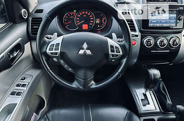 Внедорожник / Кроссовер Mitsubishi Pajero Sport 2014 в Каменском