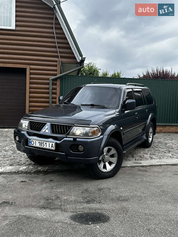 Внедорожник / Кроссовер Mitsubishi Pajero Sport 2007 в 