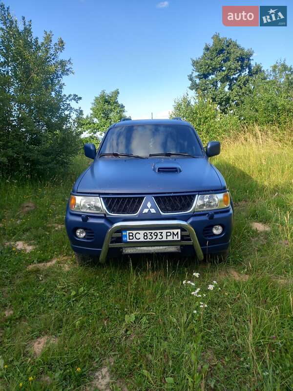 Mitsubishi Pajero Sport 2006