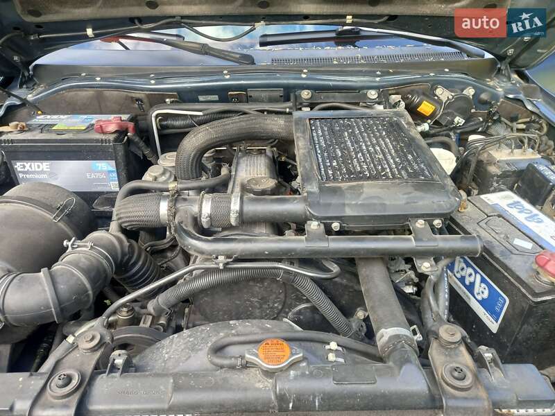 Внедорожник / Кроссовер Mitsubishi Pajero Sport 2006 в Львове