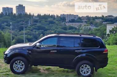 Внедорожник / Кроссовер Mitsubishi Pajero Sport 2013 в Звенигородке