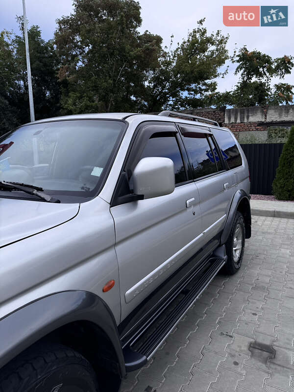 Позашляховик / Кросовер Mitsubishi Pajero Sport 2002 в Одесі