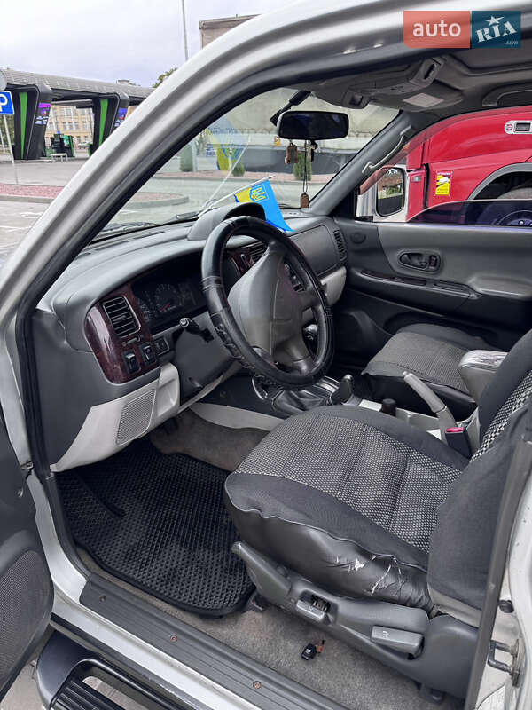 Позашляховик / Кросовер Mitsubishi Pajero Sport 2002 в Одесі