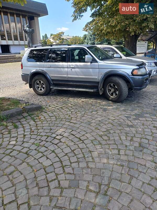 Внедорожник / Кроссовер Mitsubishi Pajero Sport 2005 в Рахове